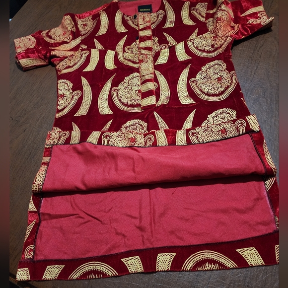 NWOT ... Seyimark Red and Gold Patterned Top / Shirt - Picture 9 of 11